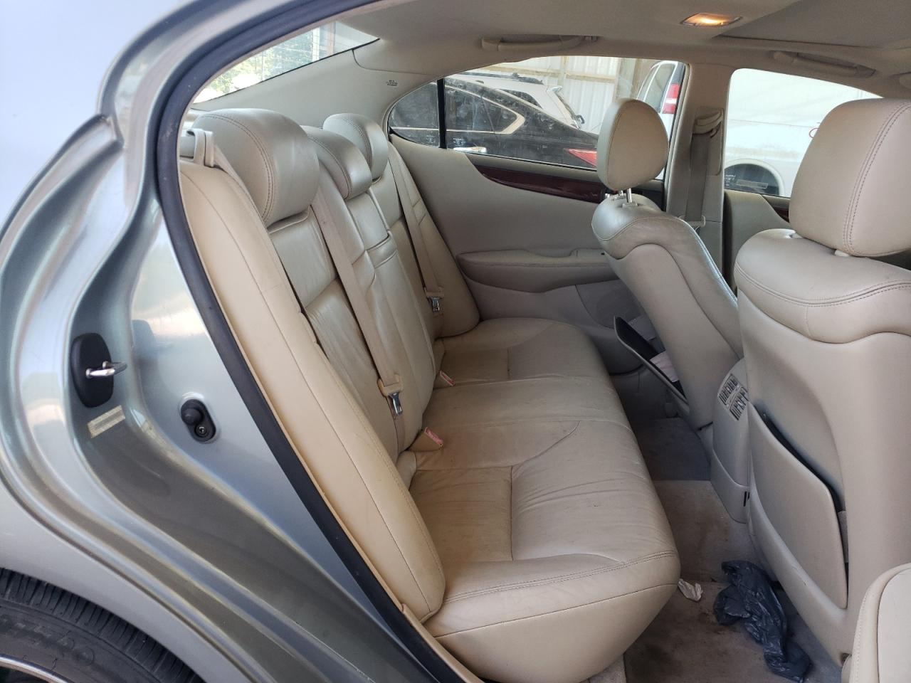 Photo 6 from auction – 2003 LEXUS ES 300 with VIN JTHBF30GX30099855