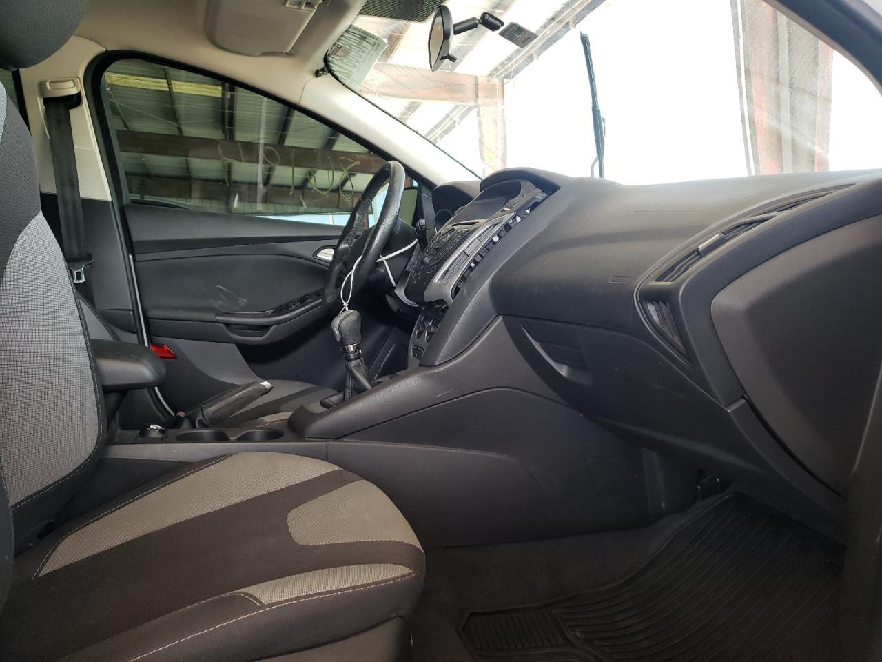 Фото 5 с аукциона – 2014 FORD FOCUS SE с VIN 1FADP3K2XEL115259