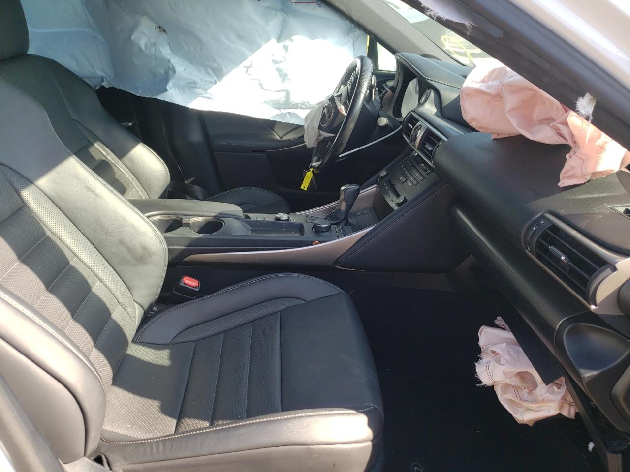 Photo 5 from auction – 2017 LEXUS IS 200T with VIN JTHBA1D26H5056786
