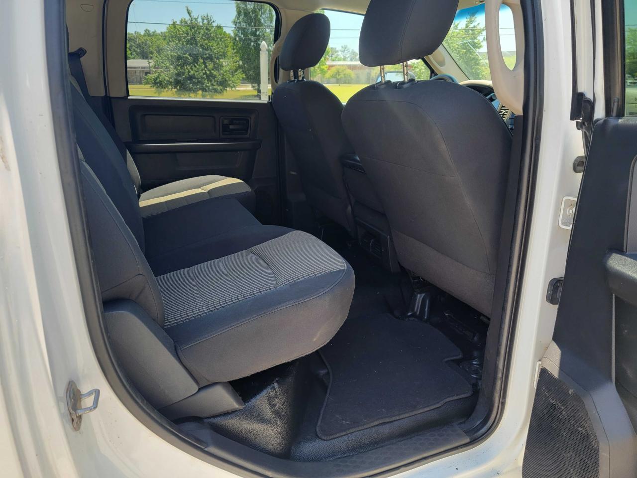 Photo 6 from auction – 2012 DODGE RAM 2500 S with VIN 3C6UD5HL2CG170255