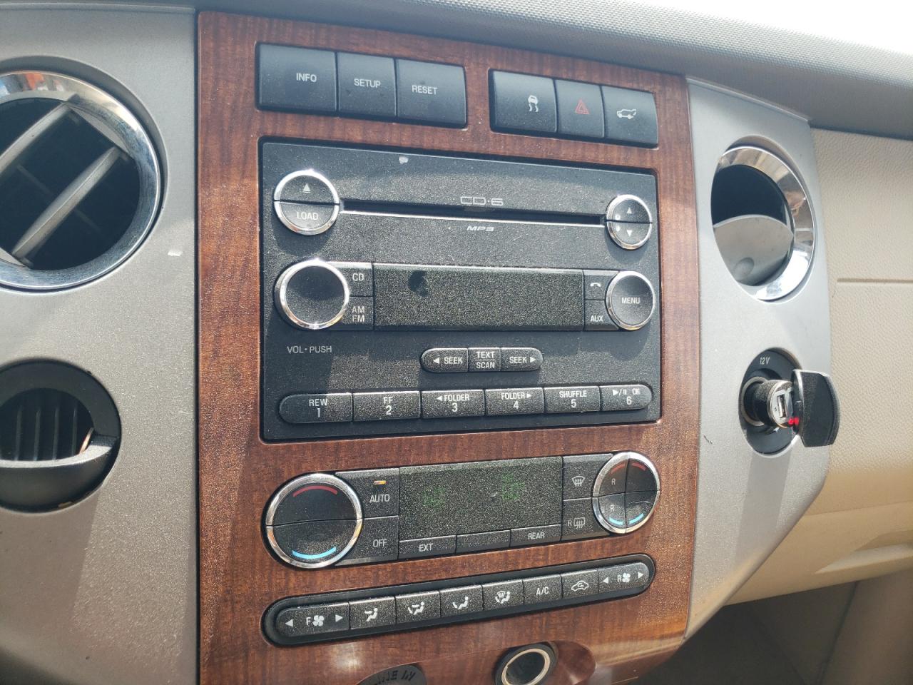Photo 9 from auction – 2008 FORD EXPEDITION with VIN 1FMFU17548LA47916