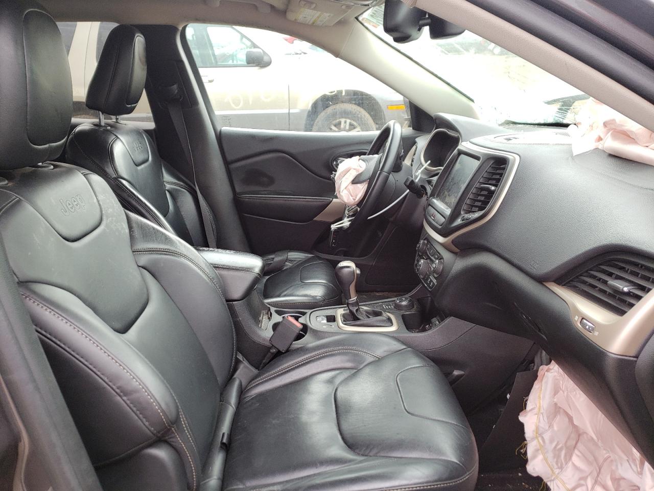 Photo 5 from auction – 2017 JEEP CHEROKEE L with VIN 1C4PJMDB1HW564683