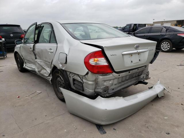 Photo 3 from auction – 2004 TOYOTA CAMRY LE with VIN JTDBE32K940264253