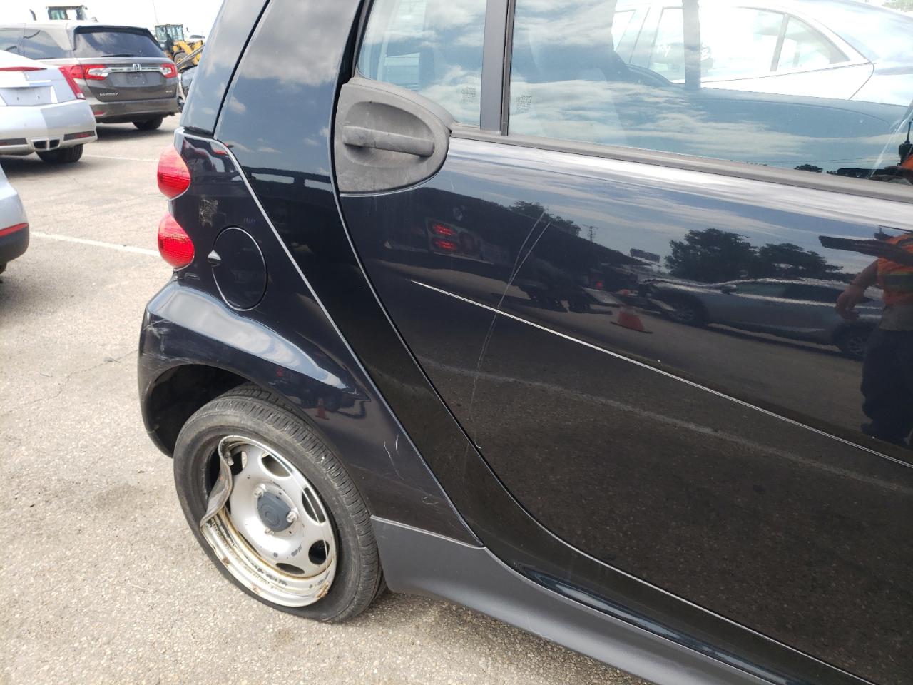 Photo 9 from auction – 2013 SMART FORTWO PUR with VIN WMEEJ3BA1DK687575