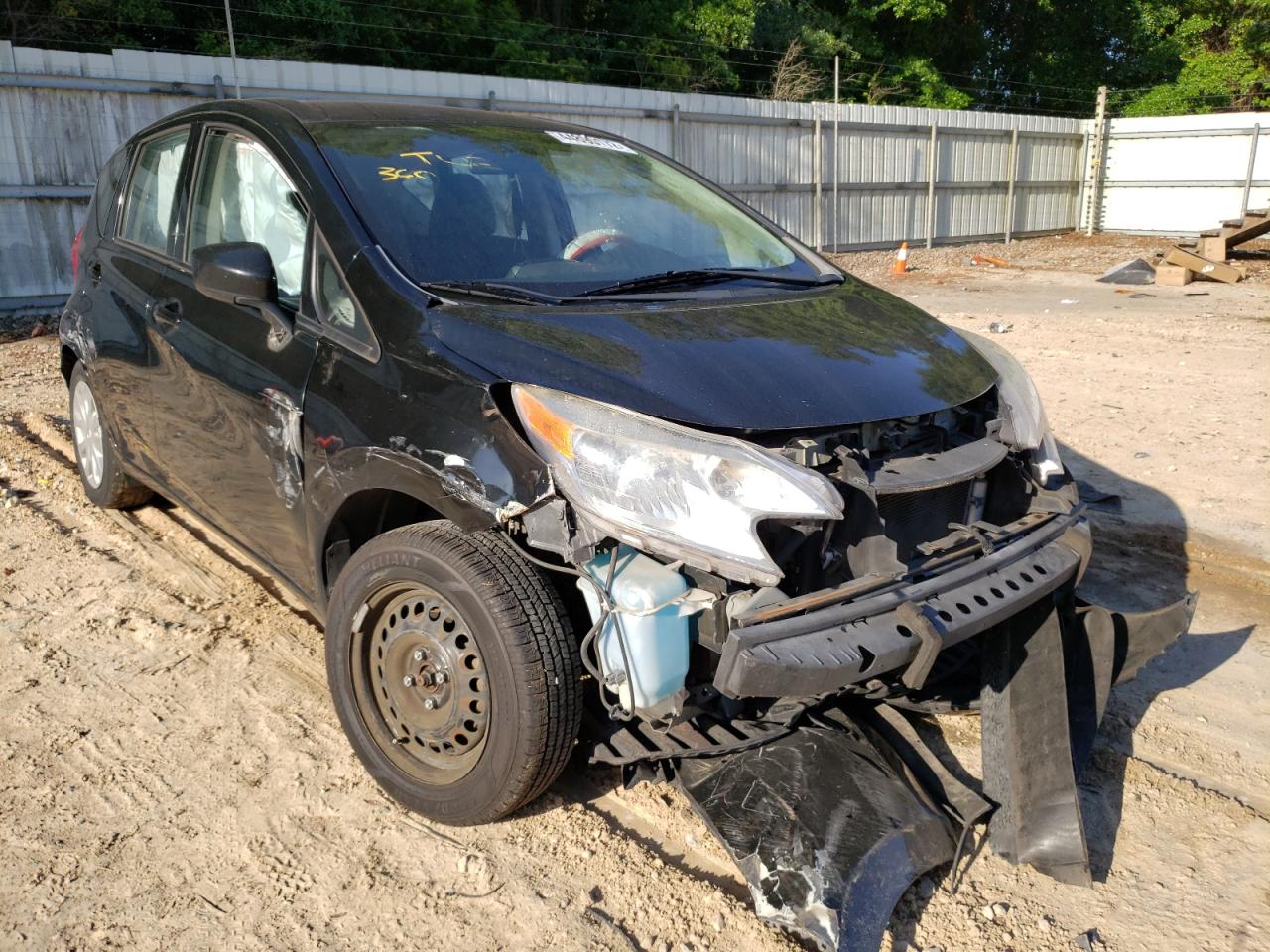 NISSAN VERSA NOTE 2015 with VIN 3N1CE2CP3FL393901 - Photo from auction