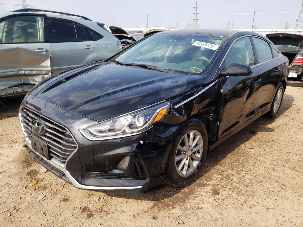 Photo 2 from auction – 2019 HYUNDAI SONATA SE with VIN 5NPE24AF2KH731500