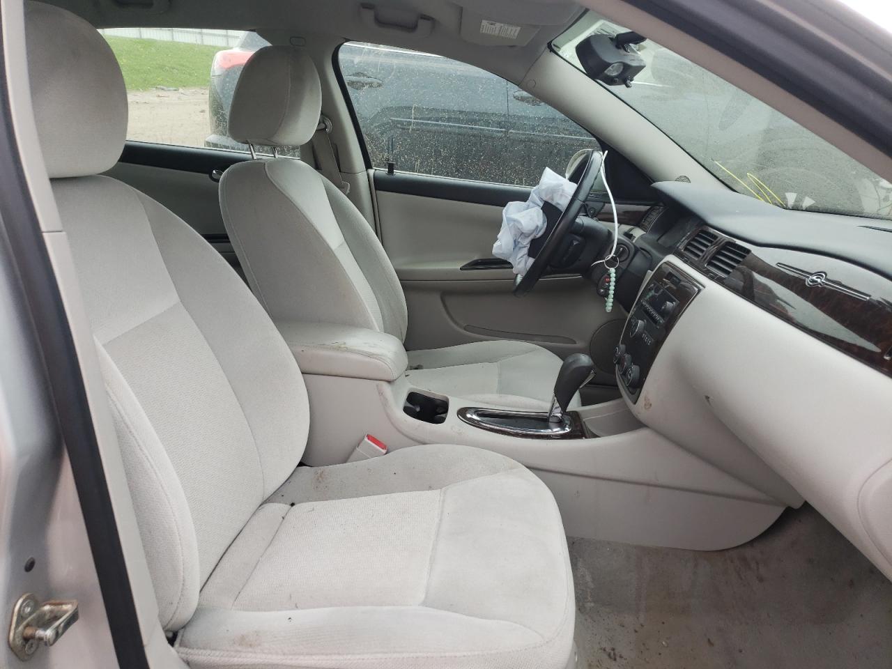 Photo 5 from auction – 2014 CHEVROLET IMPALA LIM with VIN 2G1WA5E33E1150938