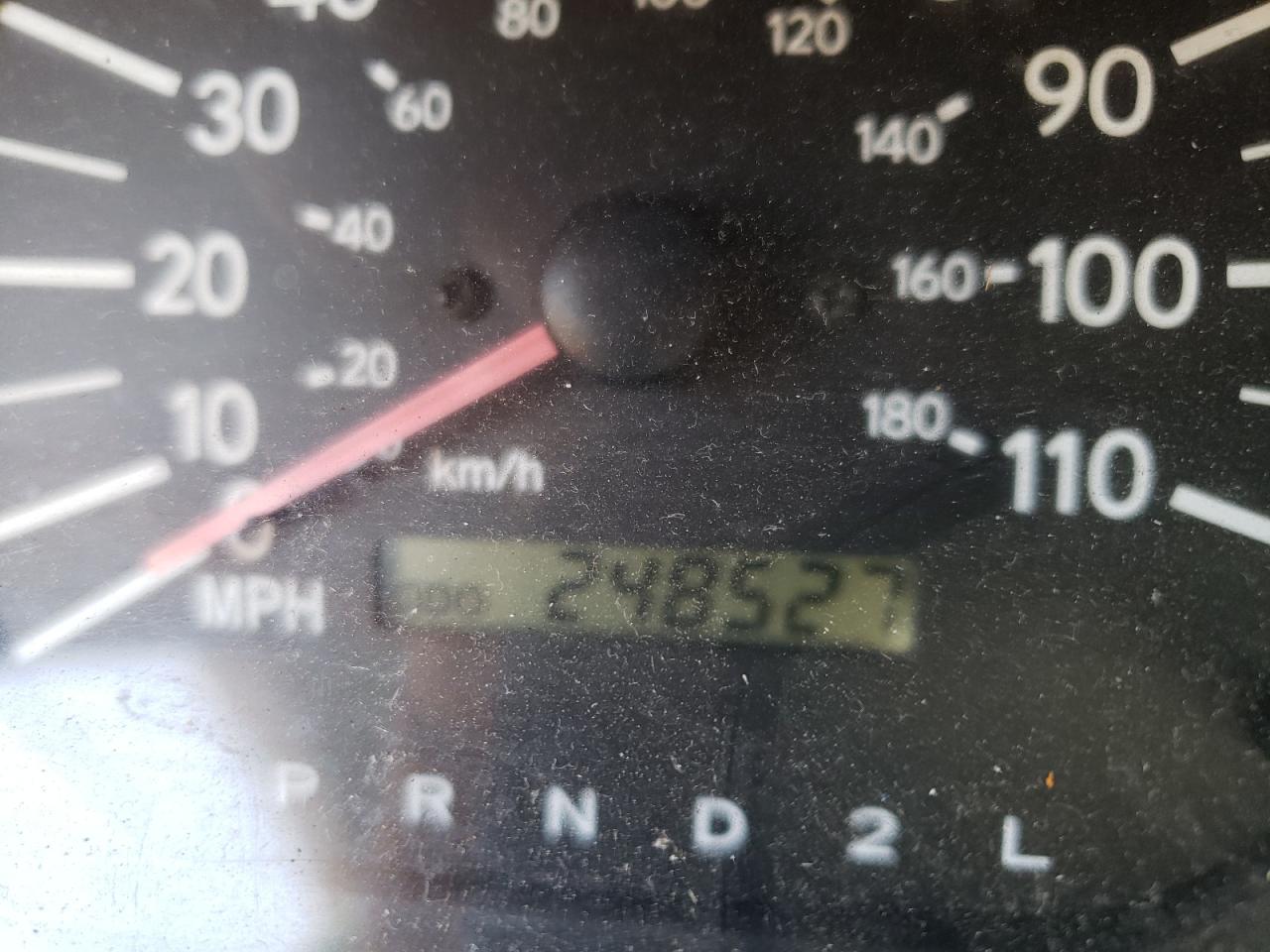 Photo 8 from auction – 2000 TOYOTA SIENNA CE with VIN 4T3ZF19C1YU214124