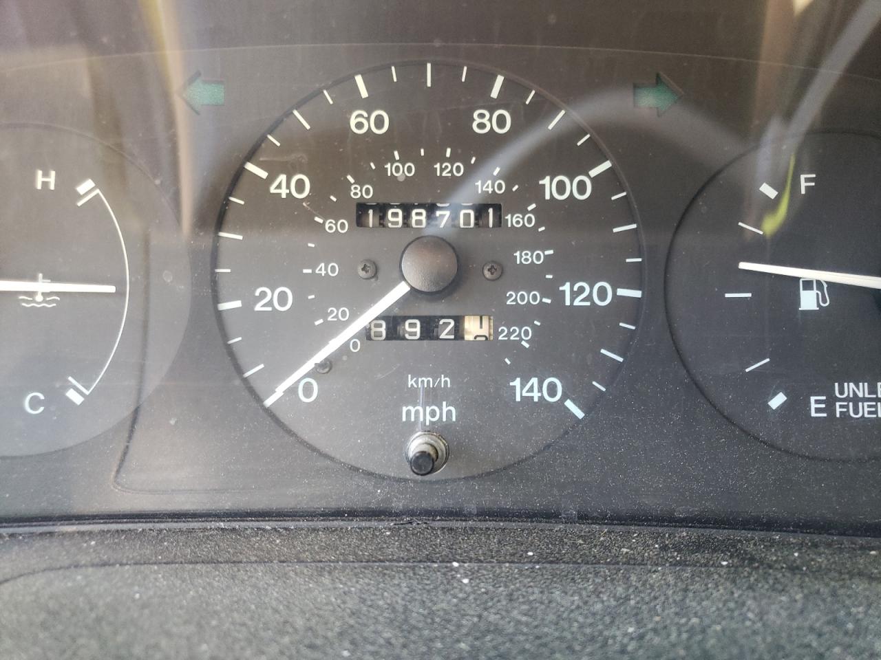 Photo 8 from auction – 1995 MAZDA PROTEGE DX with VIN JM1BA1410S0168707