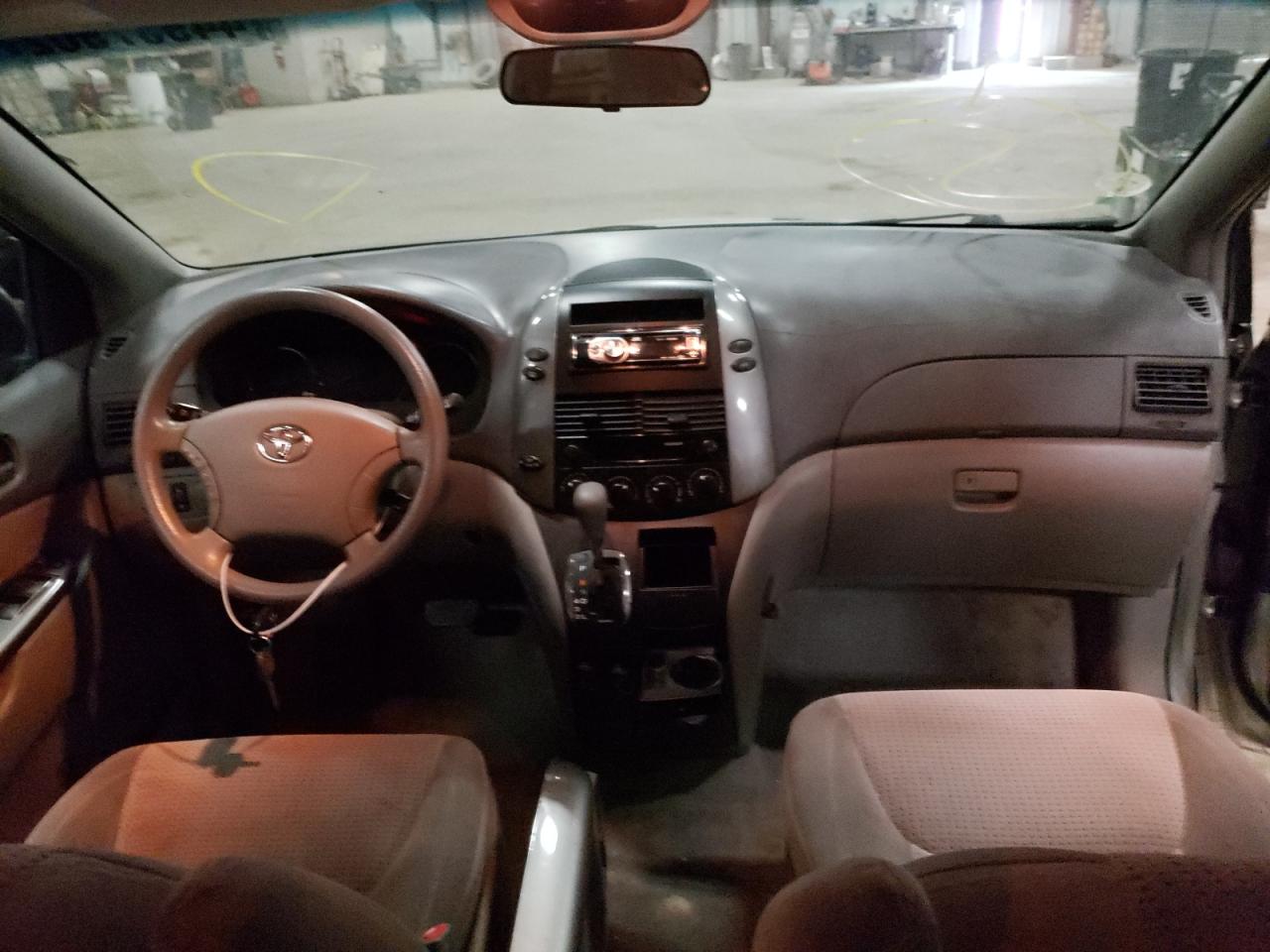 Photo 9 from auction – 2007 TOYOTA SIENNA CE with VIN 5TDZK23C07S095850