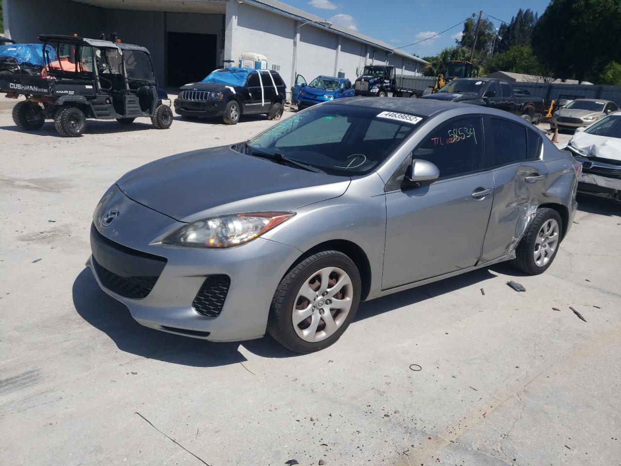 Photo 2 from auction – 2012 MAZDA 3 I with VIN JM1BL1UF4C1550434