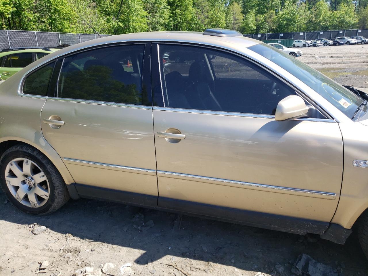 Photo 9 from auction – 2002 VOLKSWAGEN PASSAT GLX with VIN WVWTH63B42P185850