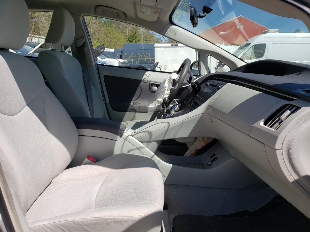Photo 5 from auction – 2010 TOYOTA PRIUS with VIN JTDKN3DU3A0139405