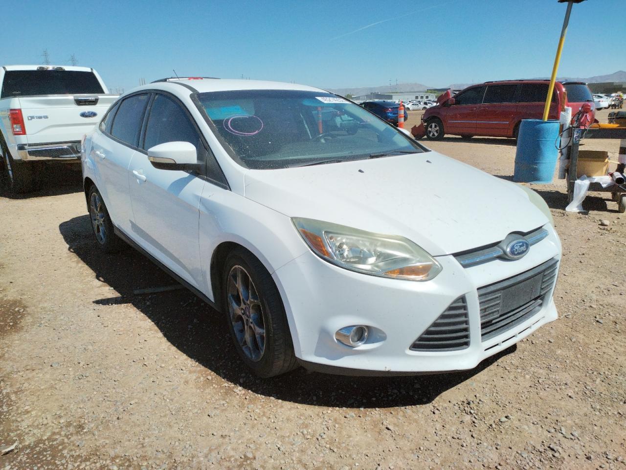 FORD FOCUS SE 2013 with VIN 1FADP3F2XDL184588 - Photo from auction