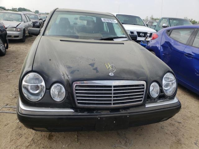 Photo 9 from auction – 1998 MERCEDES-BENZ E 300TD with VIN WDBJF25F8WA632869