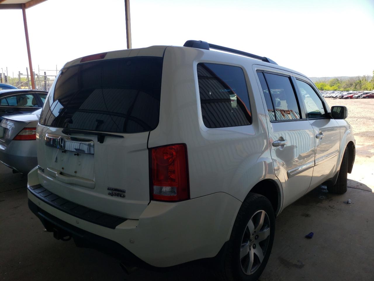 Photo 4 from auction – 2012 HONDA PILOT TOUR with VIN 5FNYF4H93CB047590