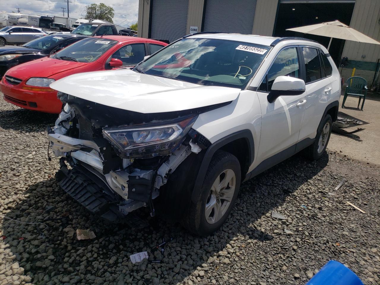 Photo 2 from auction – 2021 TOYOTA RAV4 XLE with VIN 2T3P1RFVXMC198883