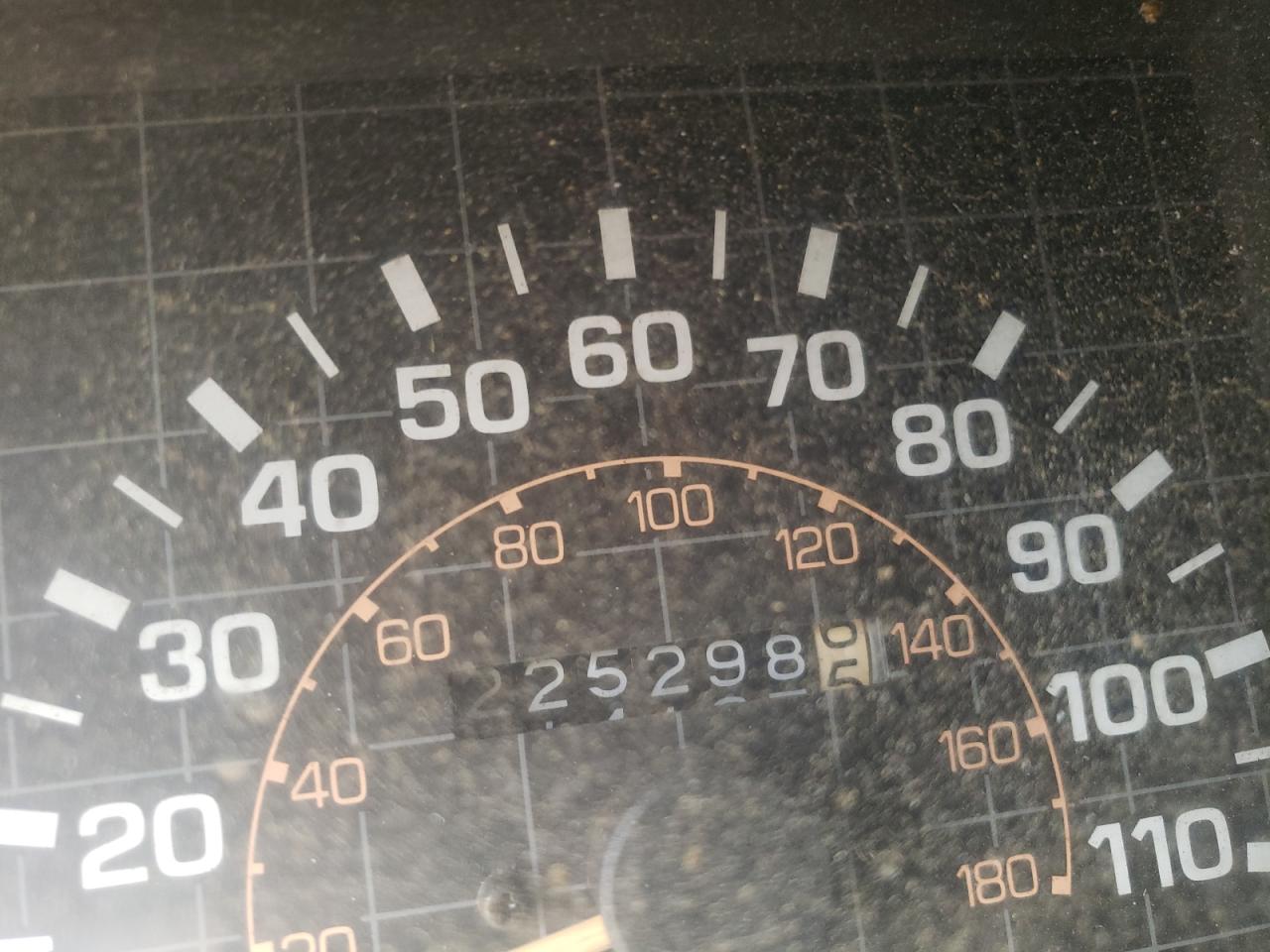 Photo 8 from auction – 1985 TOYOTA PICKUP with VIN JT4RN50S6F0062051