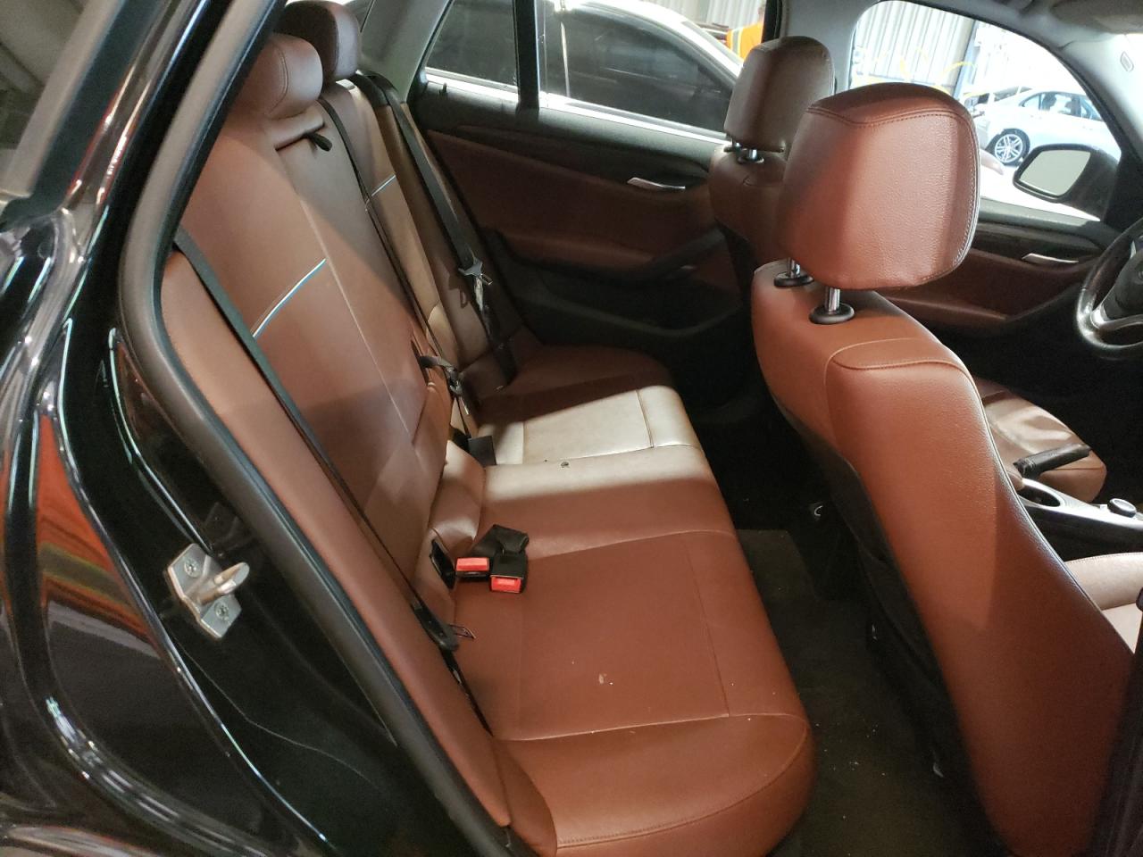 Photo 6 from auction – 2013 BMW X1 XDRIVE2 with VIN WBAVL1C53DVR85944