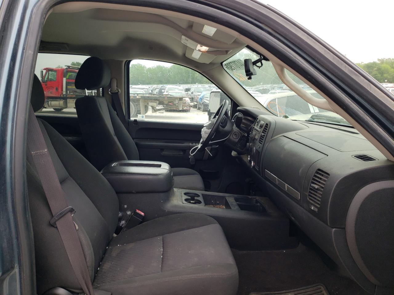 Photo 5 from auction – 2010 CHEVROLET SILVERADO with VIN 3GCRKSE37AG255435