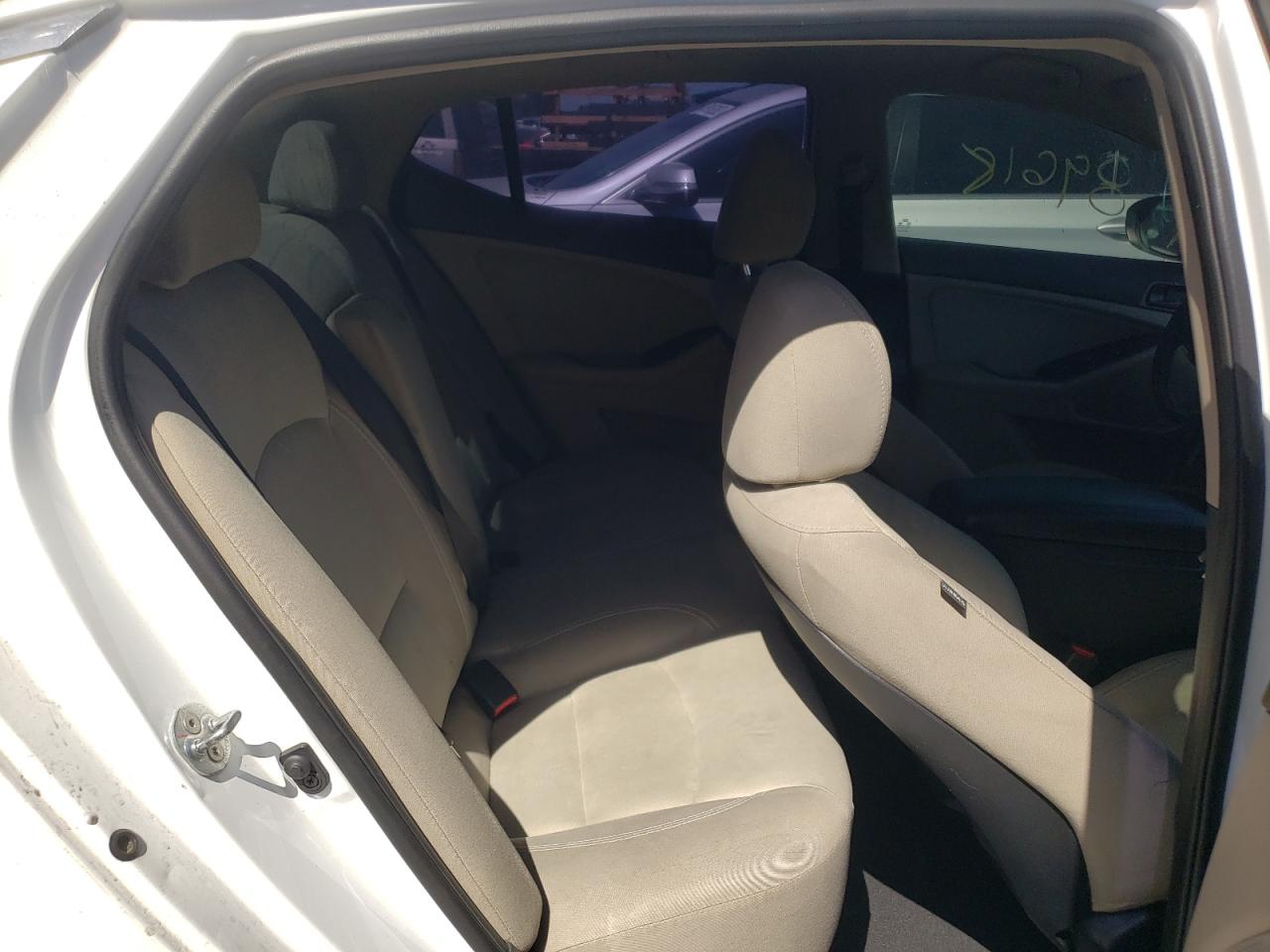 Photo 6 from auction – 2014 KIA OPTIMA LX with VIN 5XXGM4A77EG278096