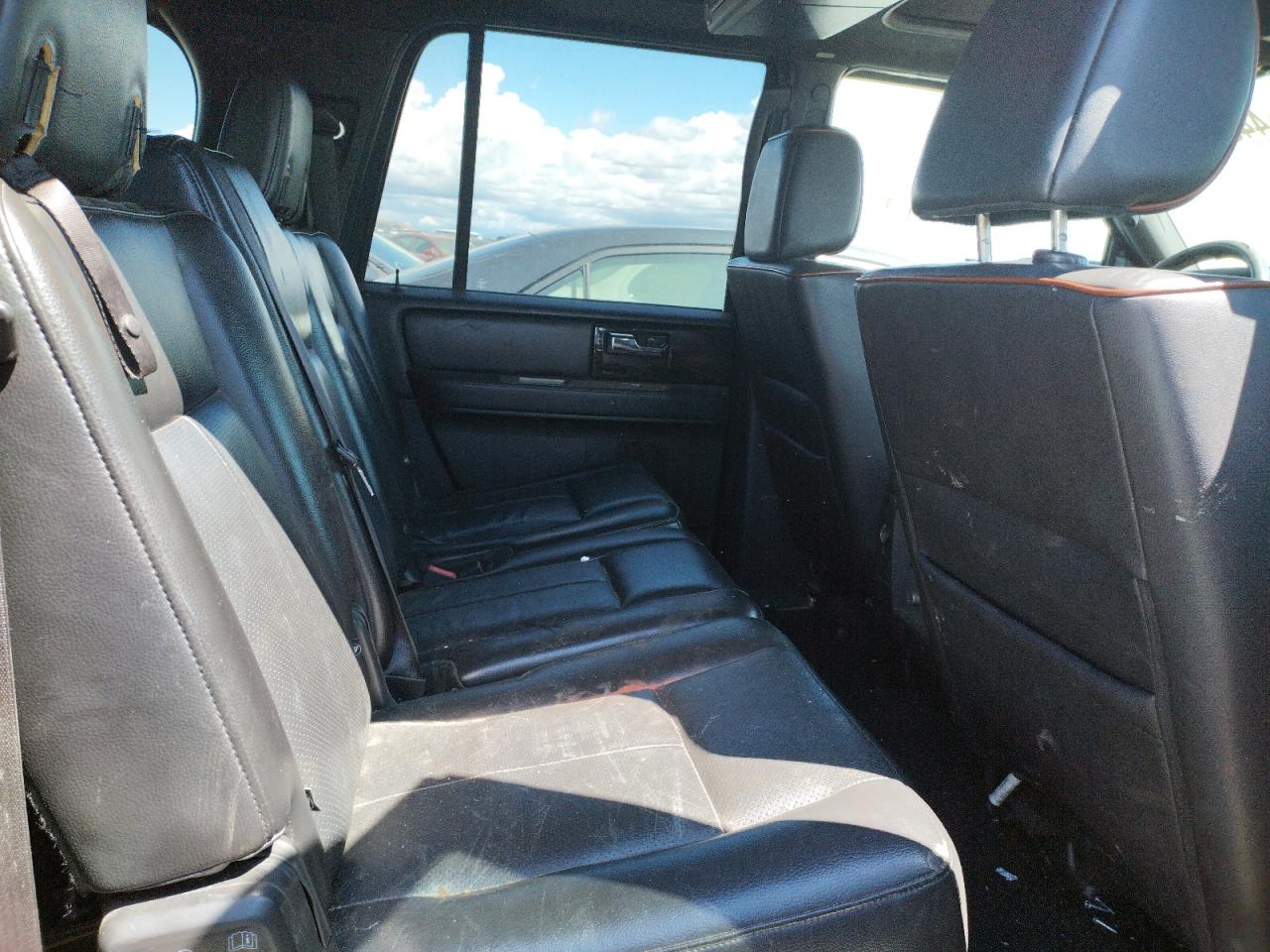 Photo 6 from auction – 2008 LINCOLN NAVIGATOR with VIN 5LMFL28598LJ08522