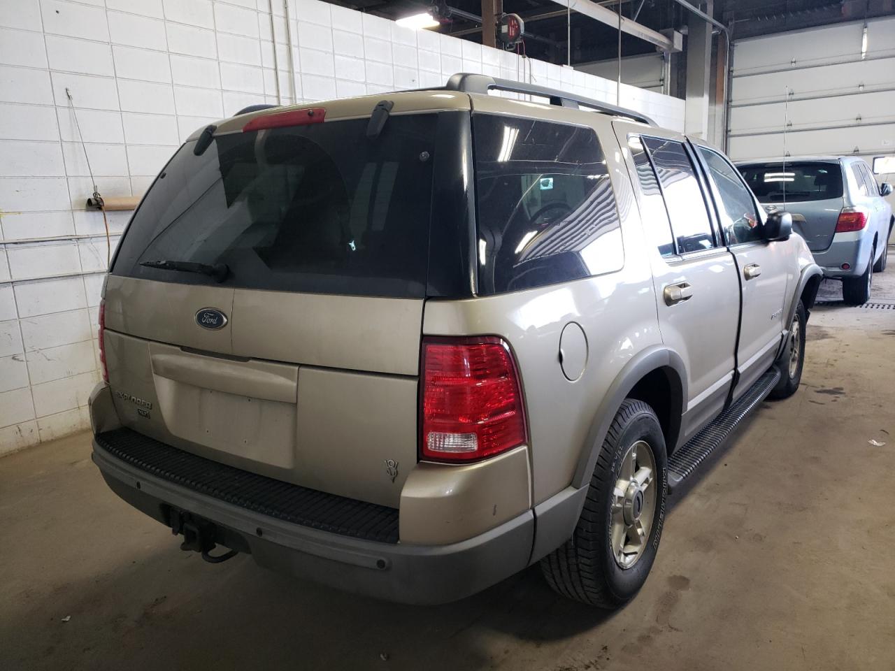 Photo 4 from auction – 2002 FORD EXPLORER X with VIN 1FMZU73W82ZB53711