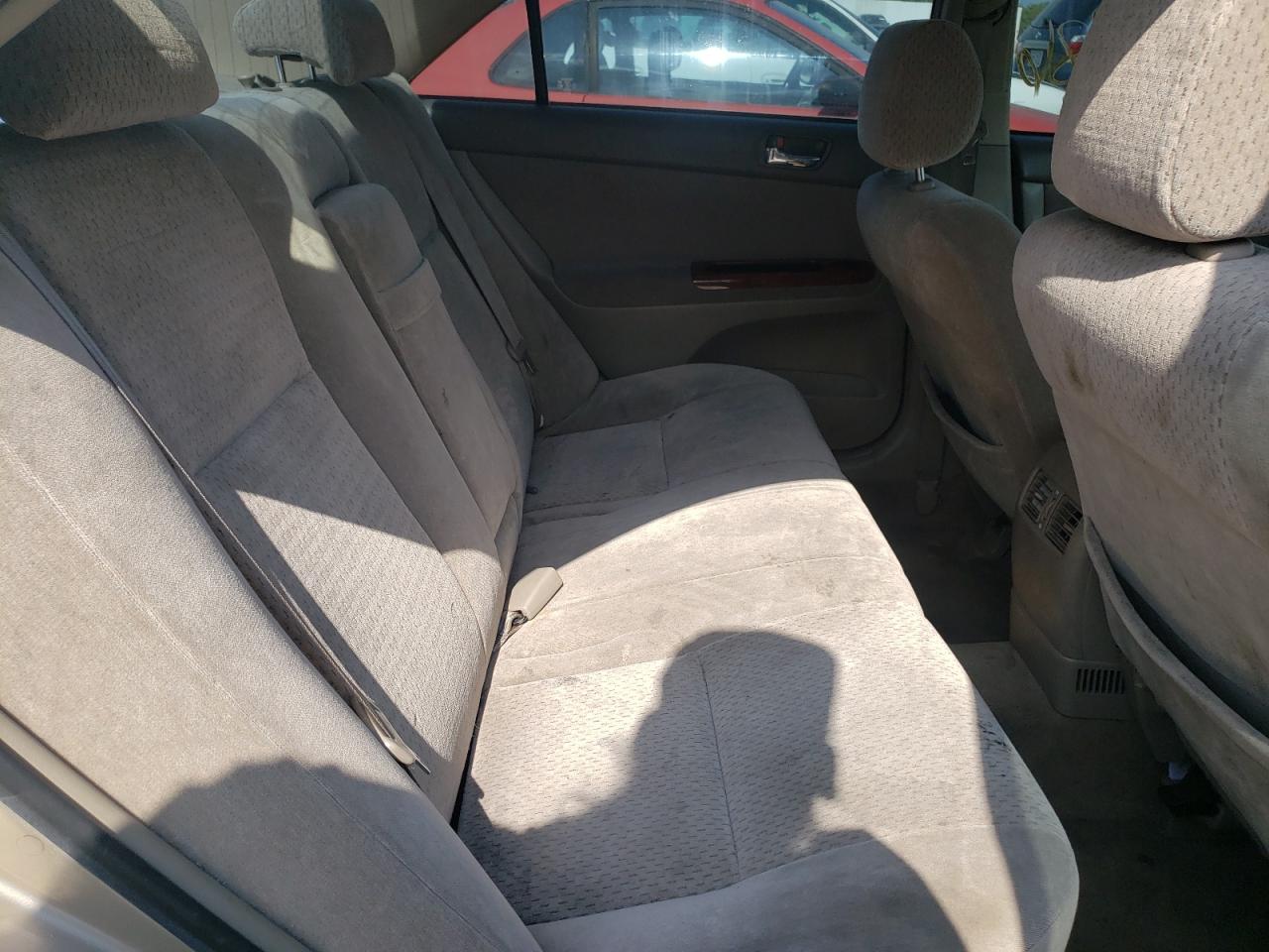 Zdjęcie 6 z aukcji – 2002 TOYOTA CAMRY LE z VIN JTDBF32K020079650