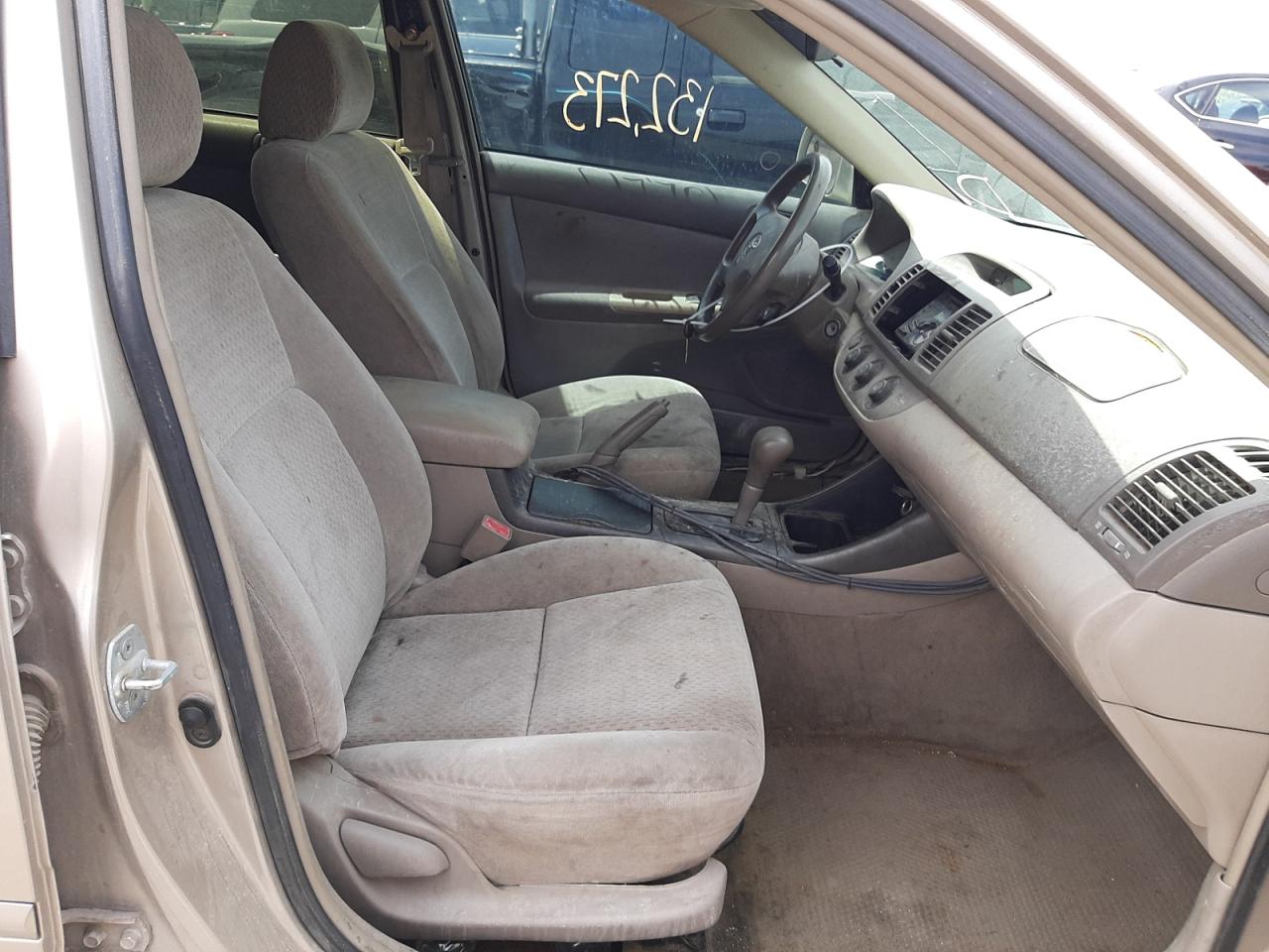 Photo 5 from auction – 2002 TOYOTA CAMRY LE with VIN 4T1BF32K92U522950