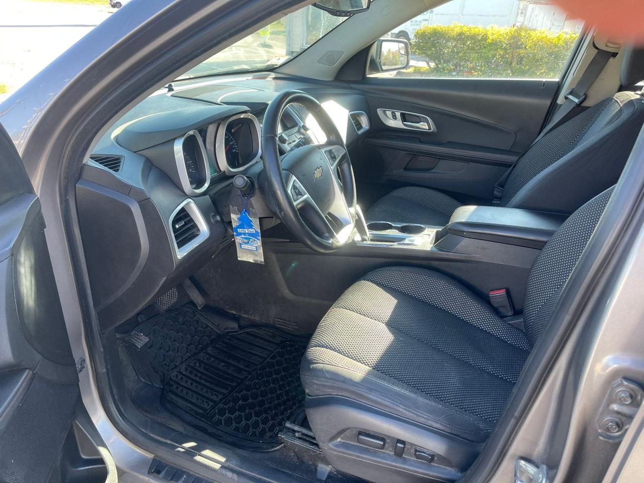 Photo 5 from auction – 2012 CHEVROLET EQUINOX LT with VIN 2GNFLEEK2C6113329