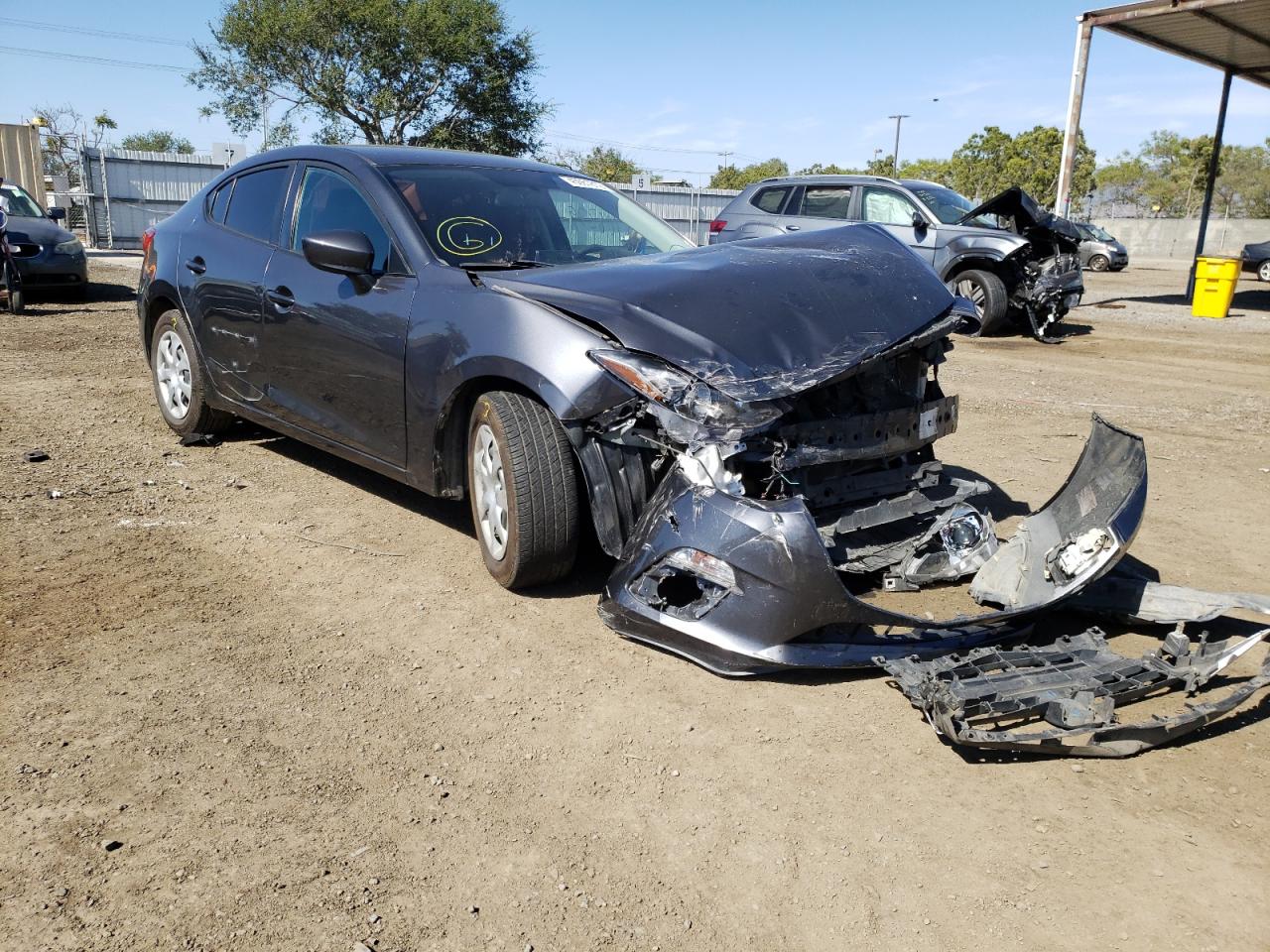 MAZDA 3 SPORT 2015 with VIN 3MZBM1U7XFM226950 - Photo from auction