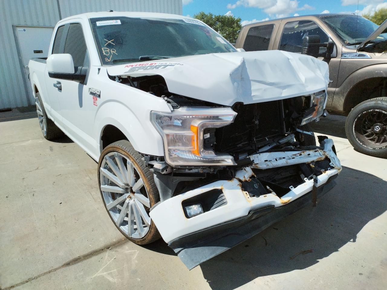 FORD F150 SUPER 2018 with VIN 1FTEX1CP7JKC55220 - Photo from auction
