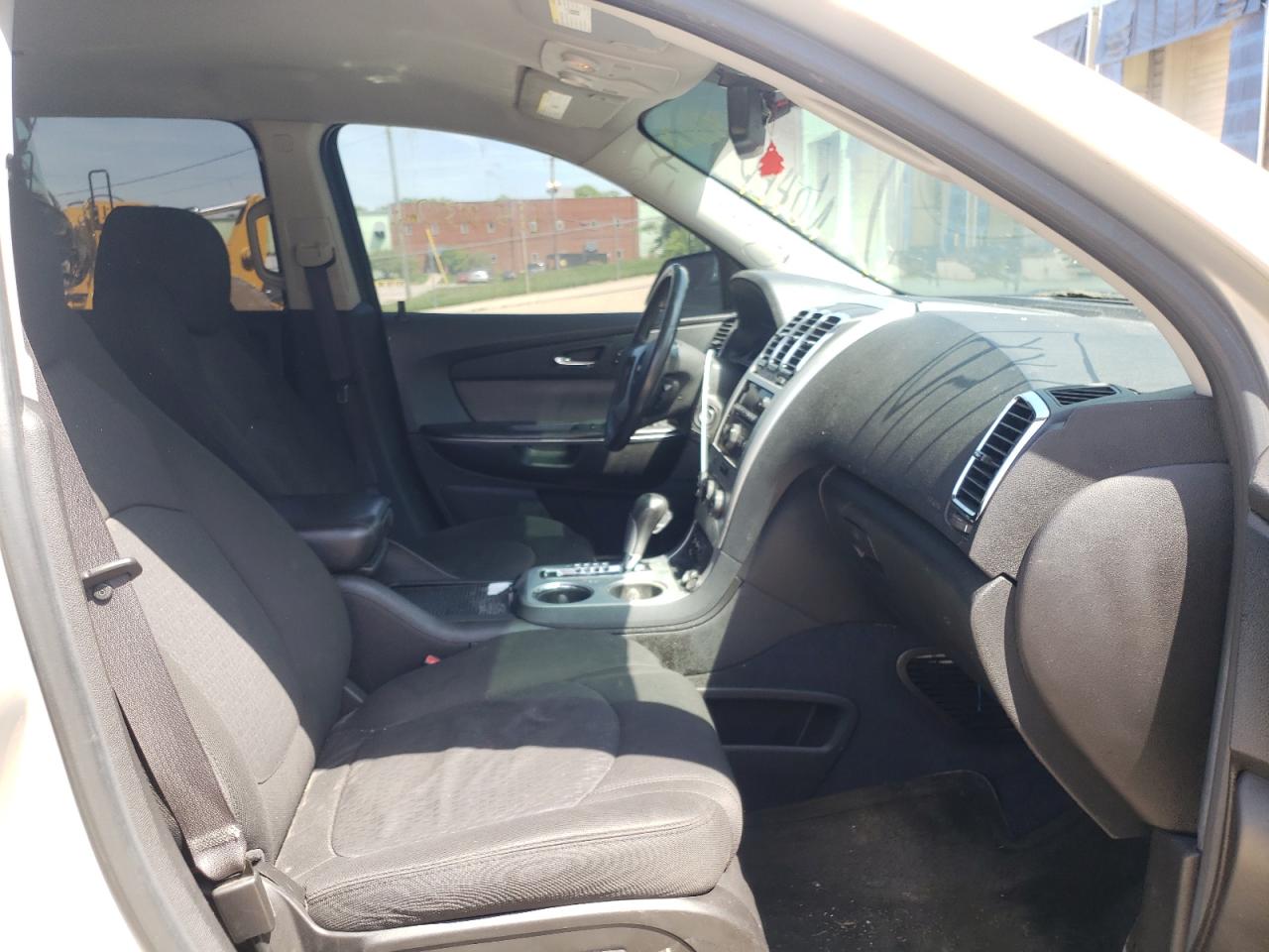 Photo 5 from auction – 2010 GMC ACADIA SLE with VIN 1GKLVLED3AJ149224