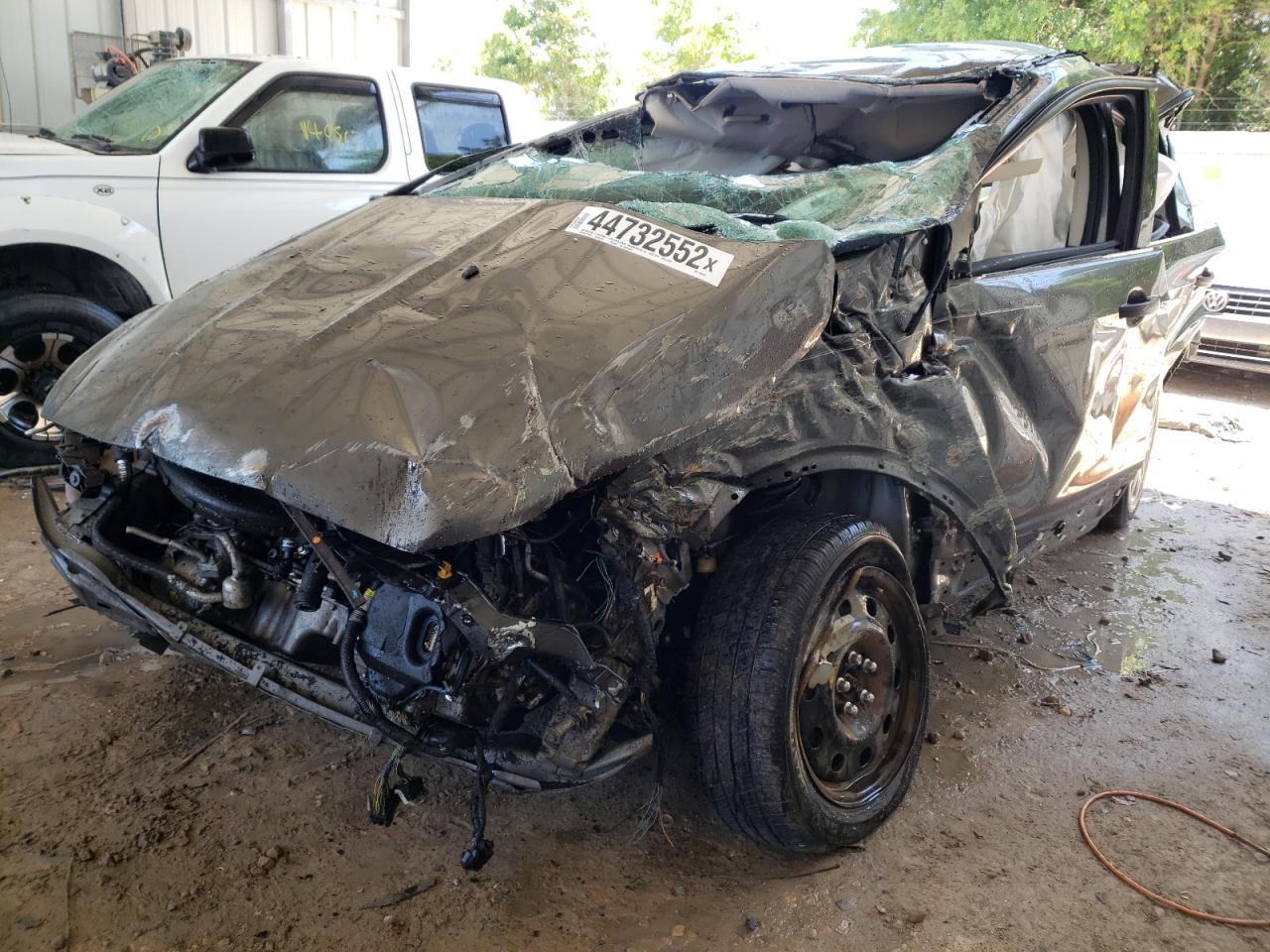 Photo 2 from auction – 2015 FORD ESCAPE S with VIN 1FMCU0F7XFUB36607