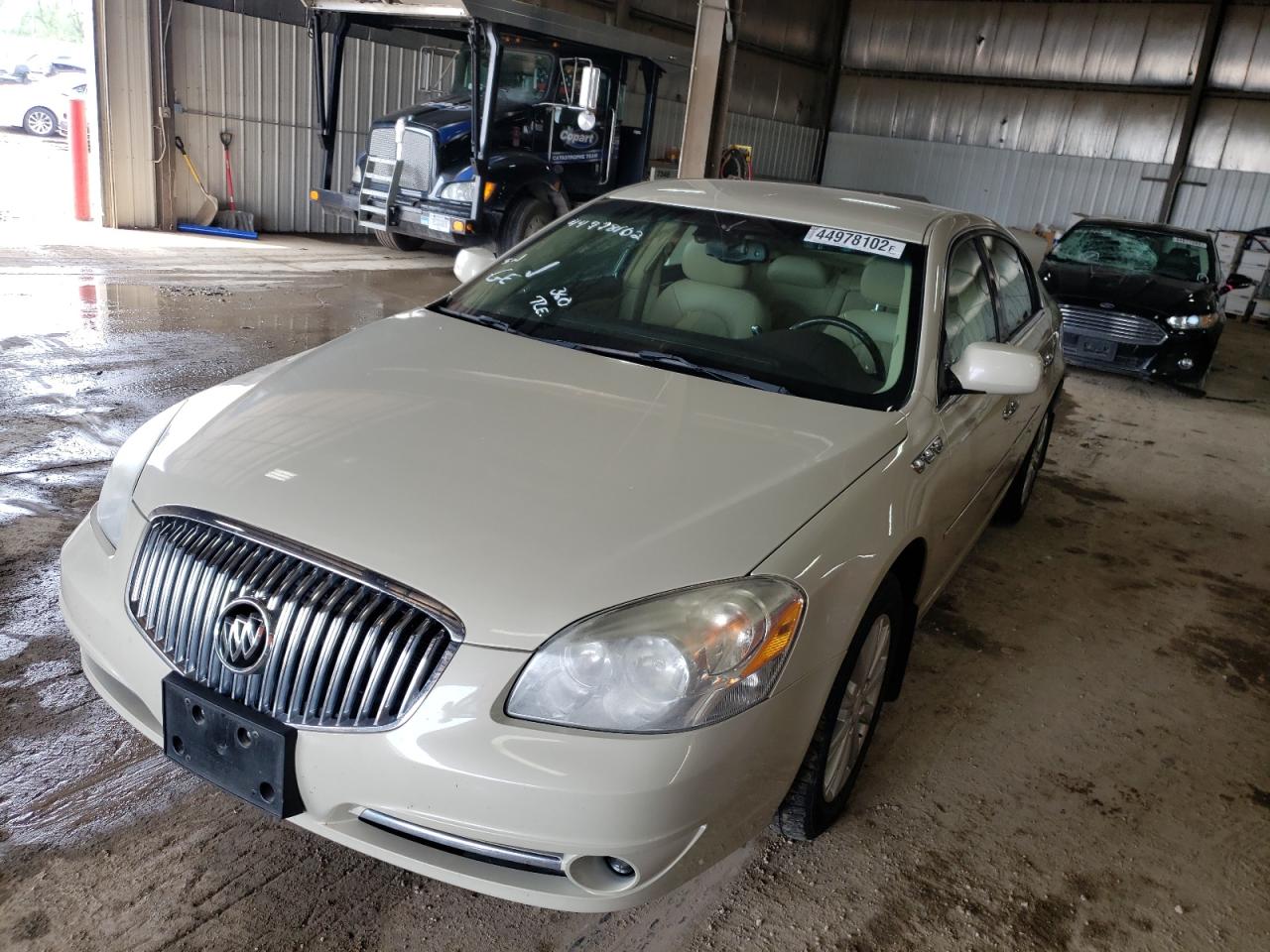 Photo 2 from auction – 2010 BUICK LUCERNE CX with VIN 1G4HC5EM6AU122323