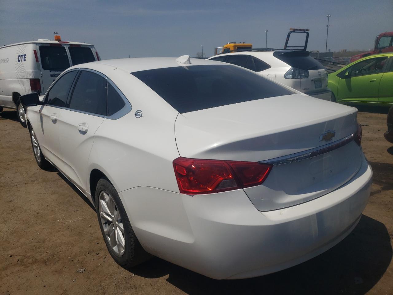 Photo 3 from auction – 2017 CHEVROLET IMPALA LT with VIN 2G1105SA8H9153033