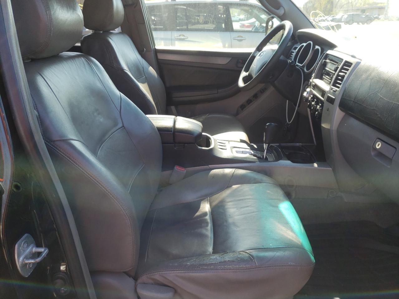Photo 5 from auction – 2004 TOYOTA 4RUNNER with VIN JTEBU14R540033444