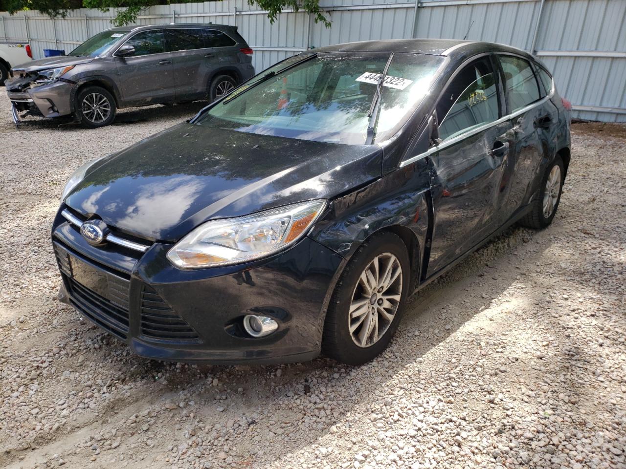 Photo 2 from auction – 2012 FORD FOCUS SEL with VIN 1FAHP3M29CL225649