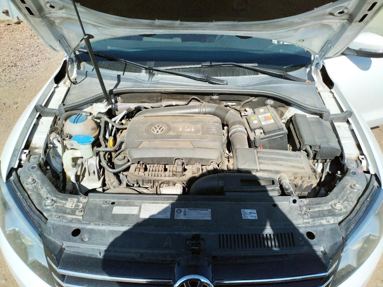 Photo 7 from auction – 2014 VOLKSWAGEN PASSAT S with VIN 1VWAT7A35EC023841