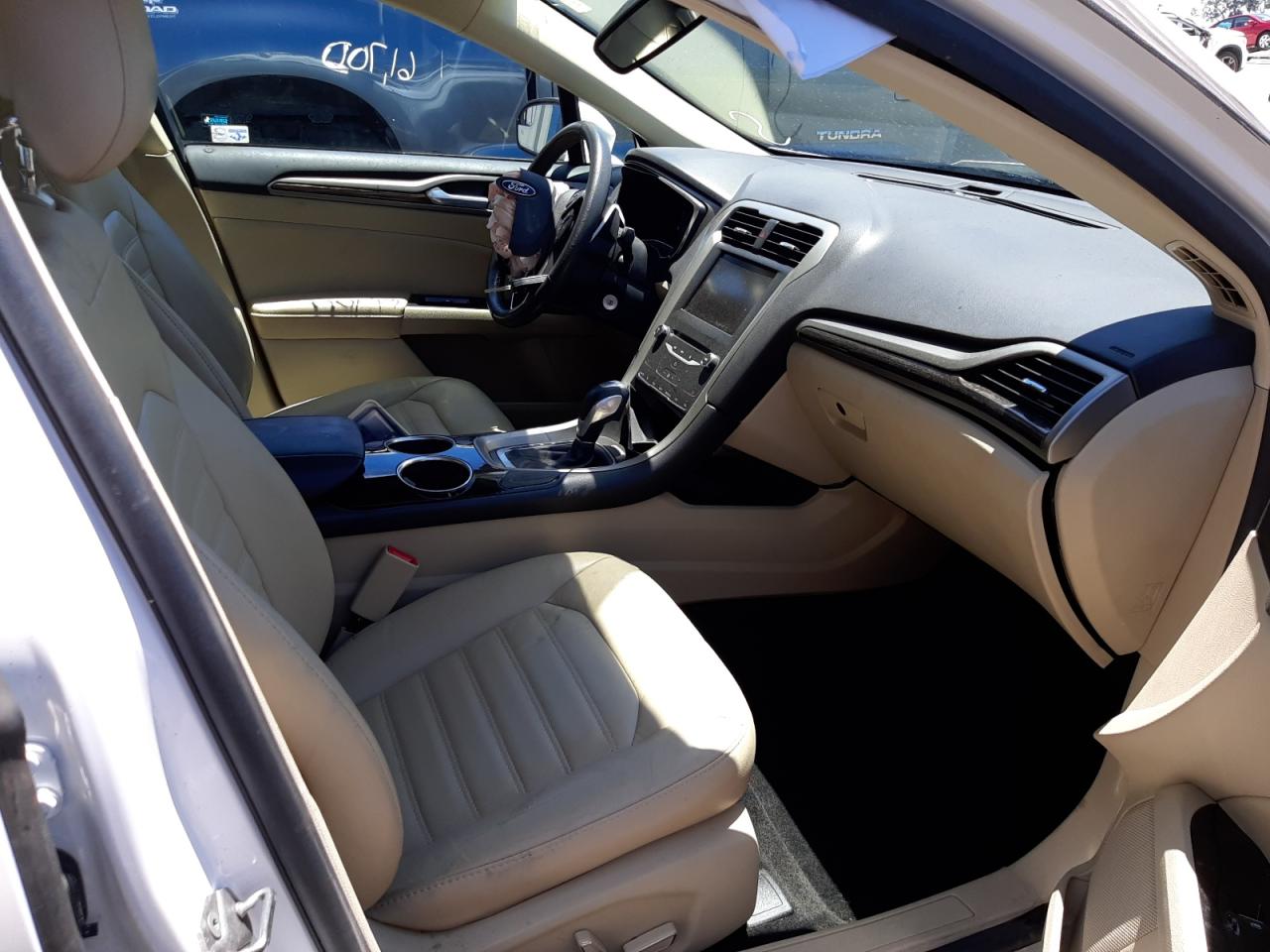 Photo 5 from auction – 2013 FORD FUSION SE with VIN 3FA6P0LU2DR361603