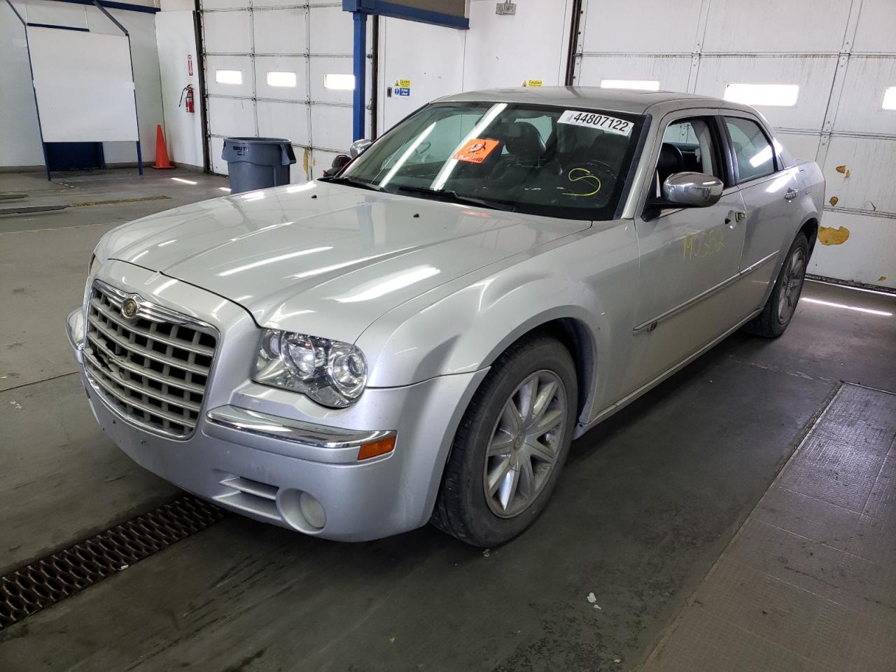 Photo 2 from auction – 2009 CHRYSLER 300C with VIN 2C3LA63T09H552663