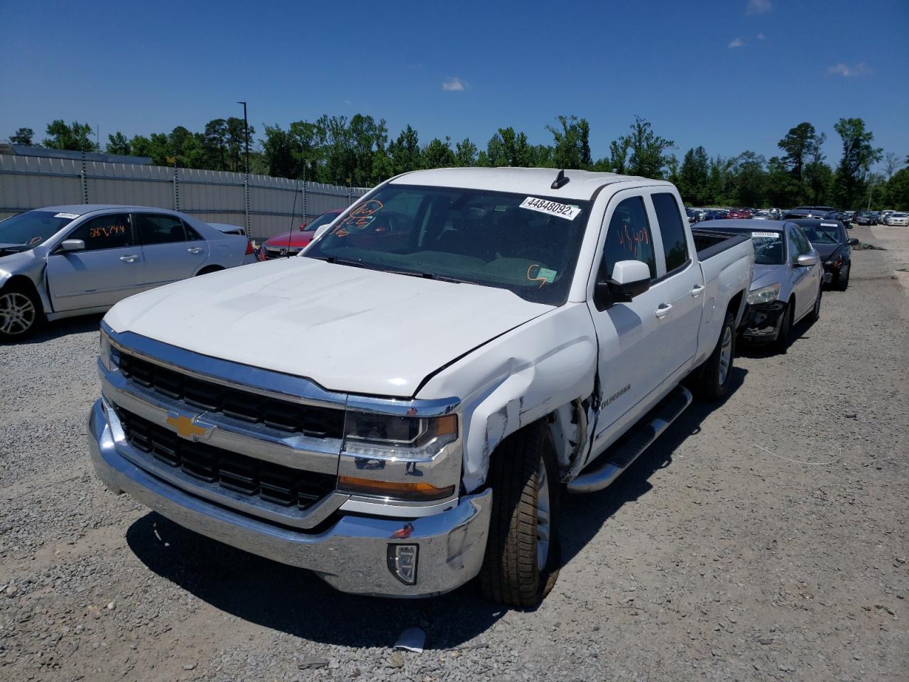 Photo 2 from auction – 2018 CHEVROLET SILVERADO with VIN 1GCRCREC4JZ186676