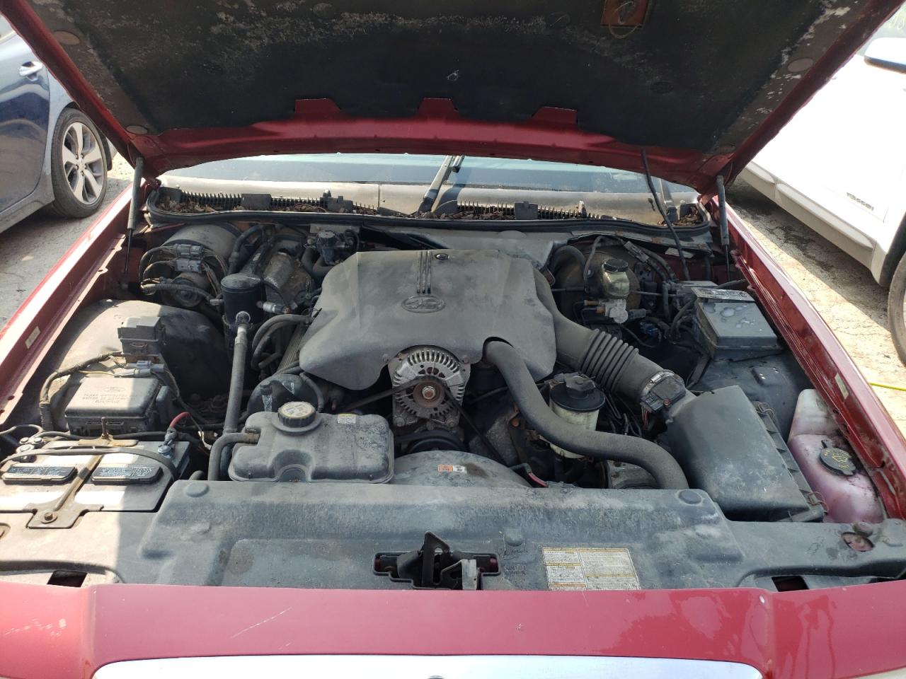 Photo 7 from auction – 2001 MERCURY GRAND MARQ with VIN 2MEFM75W91X669468