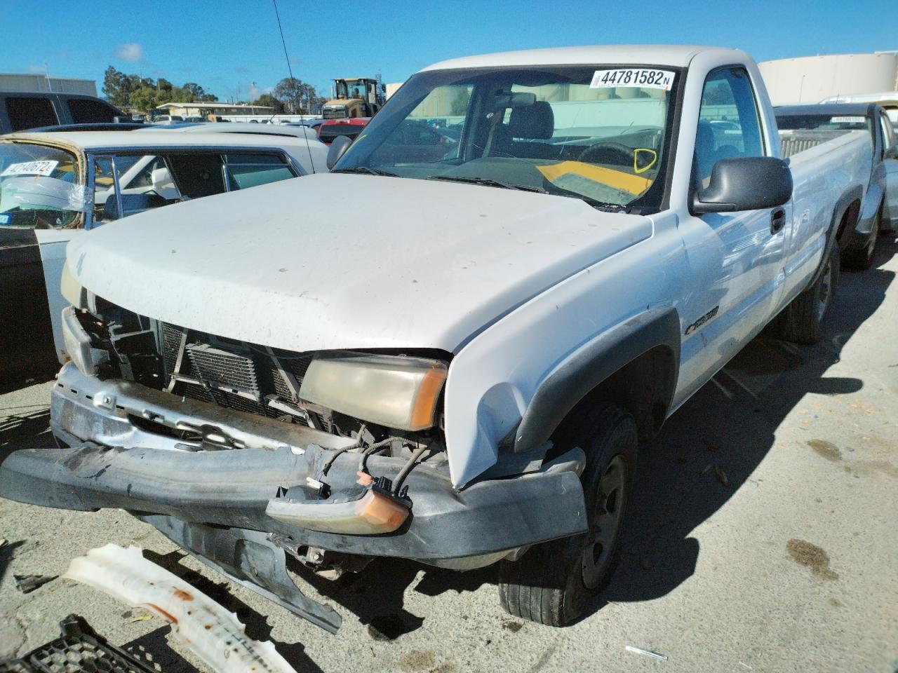 Photo 2 from auction – 2006 CHEVROLET SILVERADO with VIN 1GCHC24U46E229571