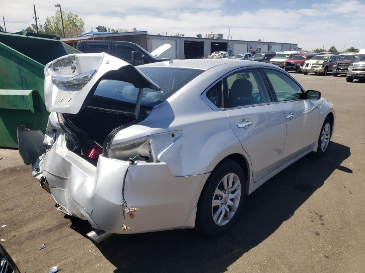 Photo 4 from auction – 2015 NISSAN ALTIMA 2.5 with VIN 1N4AL3AP4FN328032