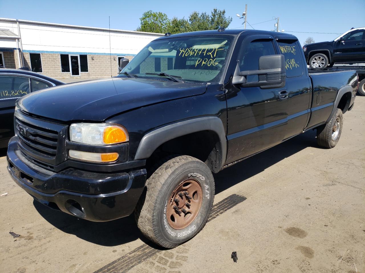 Photo 2 from auction – 2004 GMC NEW SIERRA with VIN 1GTHK39U24E265614
