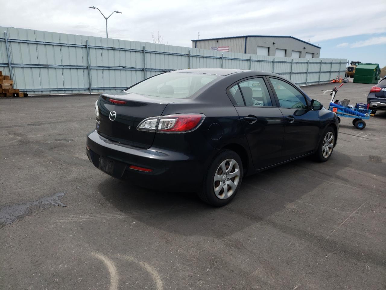 Photo 4 from auction – 2013 MAZDA CX-3 with VIN JM1BL1TF6D1725057