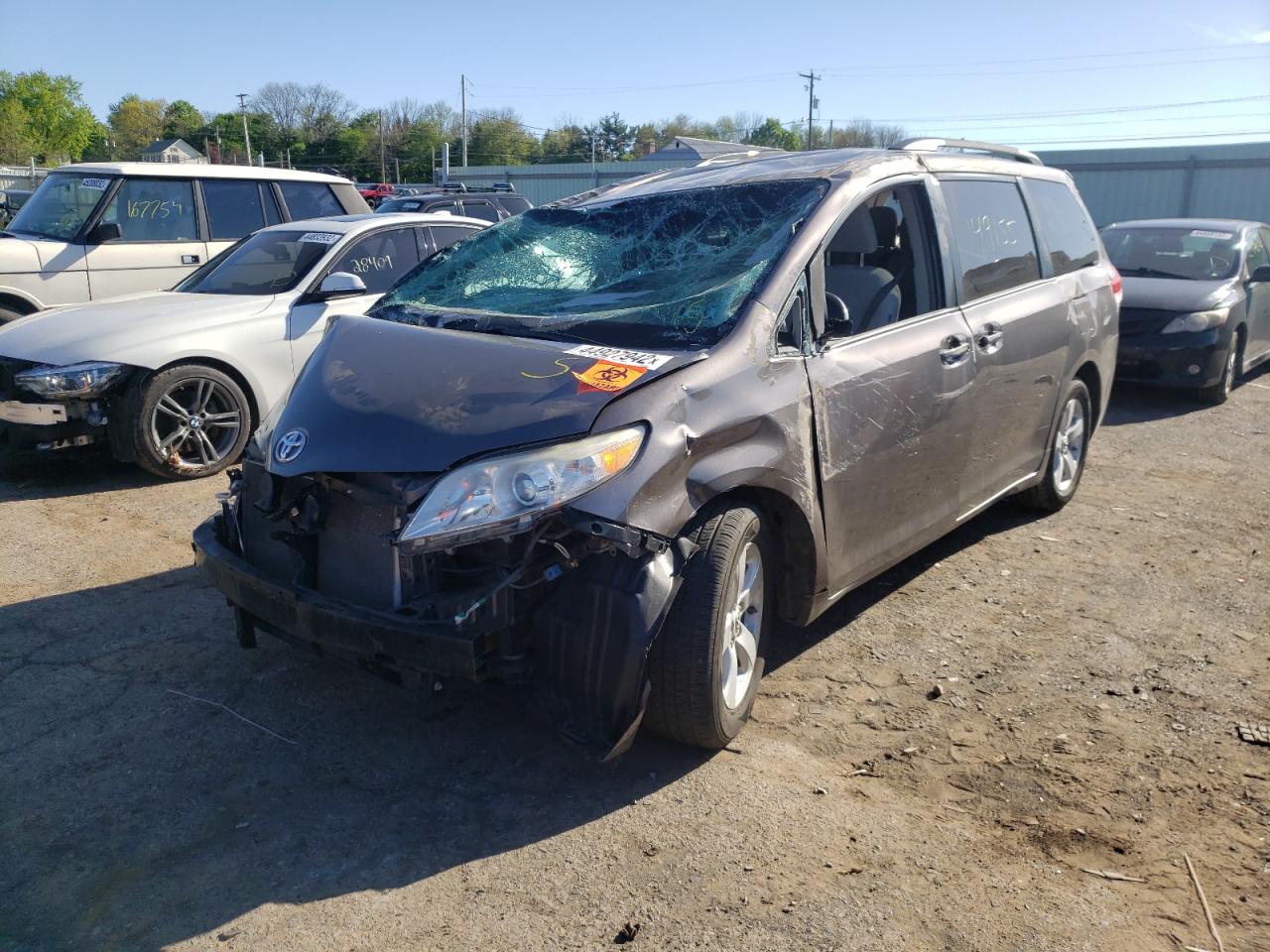Photo 15 from auction – 2012 TOYOTA SIENNA LE with VIN 5TDKK3DC4CS177659