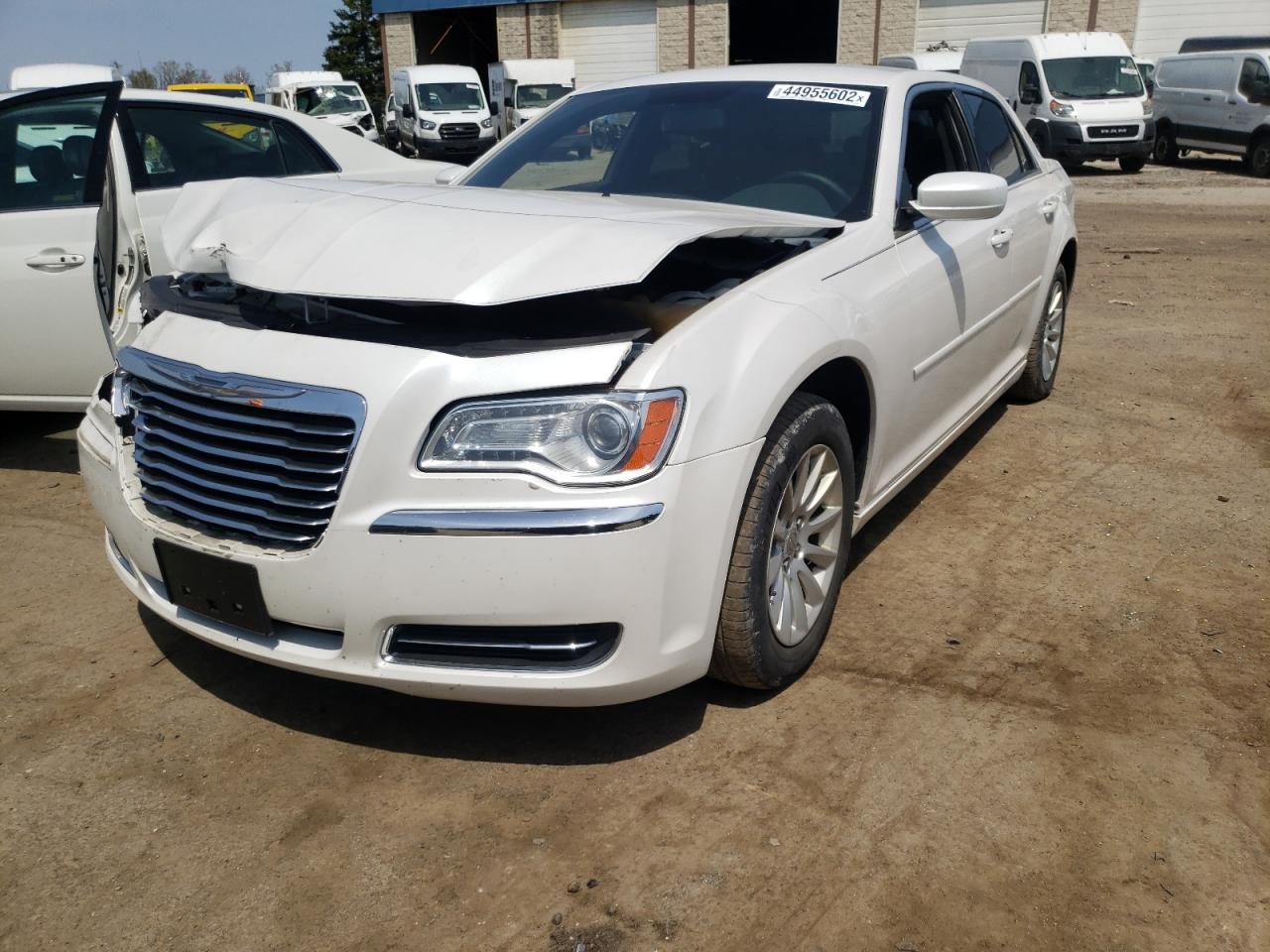 Photo 2 from auction – 2011 CHRYSLER 300 with VIN 2C3CA4CG2BH529396