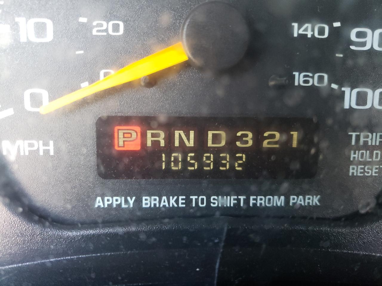 Photo 8 from auction – 2000 CHEVROLET ASTRO with VIN 1GNDM19W1YB132145
